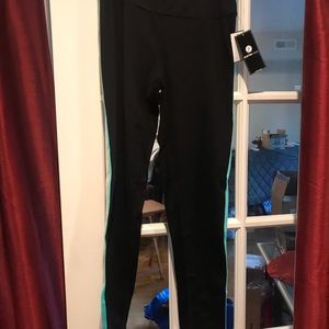 Electric Yoga leggings